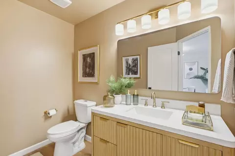 Bath - 34 Corte Oriental, Greenbrae, CA 94904 photo 5 of 6