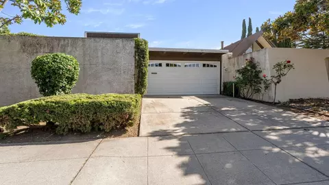 Exterior - 536 Cascade Dr, Sunnyvale, CA 94087 photo 3 of 10