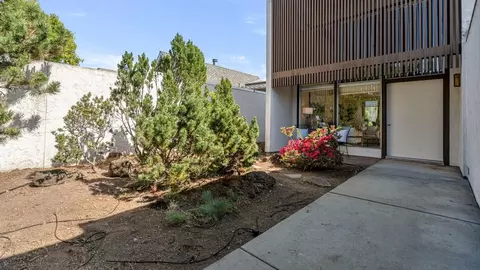 Exterior - 536 Cascade Dr, Sunnyvale, CA 94087 photo 5 of 10