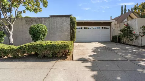 Exterior - 536 Cascade Dr, Sunnyvale, CA 94087 photo 2 of 10
