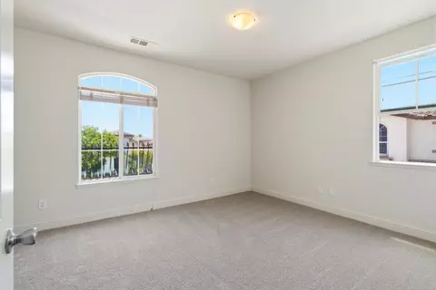 Bedroom - 881 Trestle Pt, Lathrop, CA 95330 photo 9 of 10