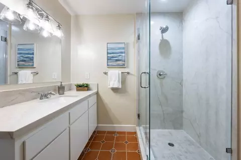 Bath - 145 Farallon Ct, Aptos, CA 95003 photo 2 of 3