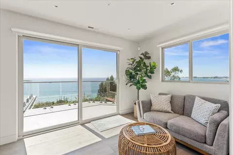 Living - 102 Long Leaf Ln, Aptos, CA 95003 photo 3 of 3