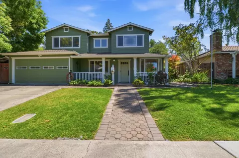 2829 Carson St, Redwood City, CA 94061