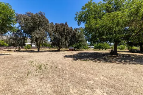 Exterior - 10346 New Ave, Gilroy, CA 95020 photo 8 of 10