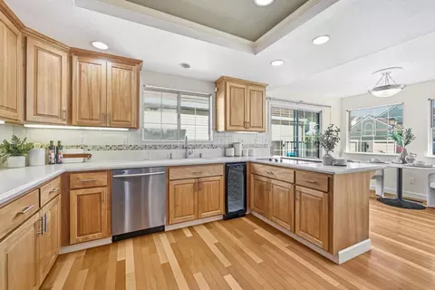 Kitchen - 635 Tami Way, Mountain View, CA 94041 photo 2 of 5
