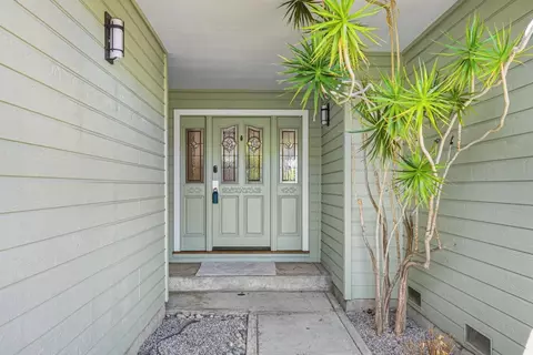 Entry Way - 635 Tami Way, Mountain View, CA 94041 photo 1 of 4