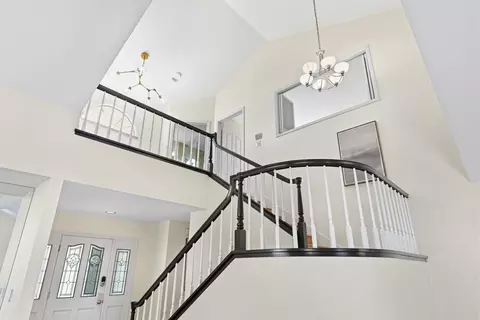 Entry Way - 635 Tami Way, Mountain View, CA 94041 photo 3 of 4