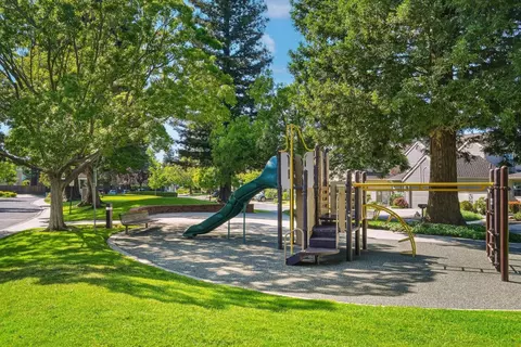 View/Area - 635 Tami Way, Mountain View, CA 94041 photo 3 of 11