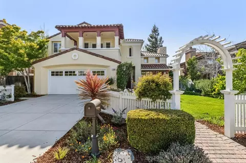1596 Summerfield Dr, Campbell, CA 95008