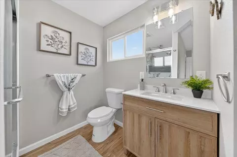 Bath - 782 Fairfax Dr, Salinas, CA 93901 photo 1 of 5