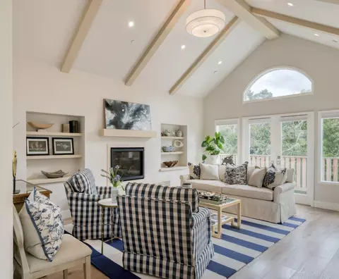 4 NE 10th Msn, Carmel, CA 93921