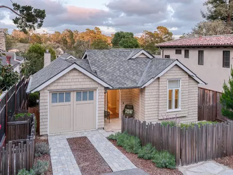 Exterior - 4 NE 10th Msn, Carmel, CA 93921 photo 4 of 9