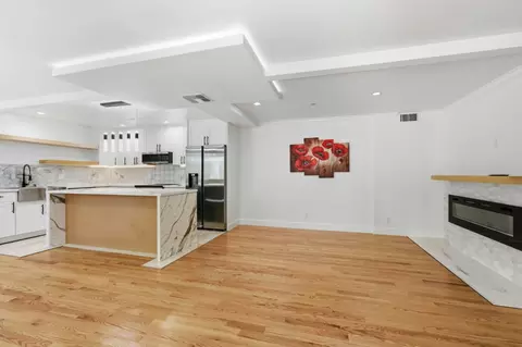 Living - 23051 23051a Henry Ln, Hayward, CA 94541 photo 9 of 11