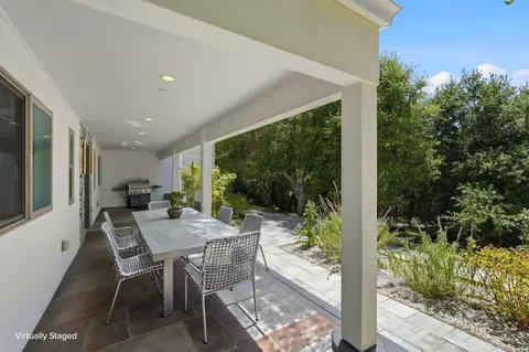 Exterior - 23051 23051a Henry Ln, Hayward, CA 94541 photo 12 of 13