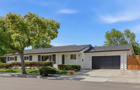 843 Hibiscus Ln, San Jose, CA 95117