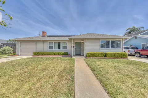 246 Terra Dr, Salinas, CA 93906