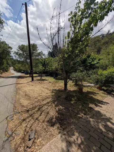 4576 Paul Sweet Rd, Santa Cruz, CA 95065