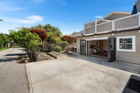 Exterior - 335 13th Ave, Santa Cruz, CA 95062 photo 15 of 27