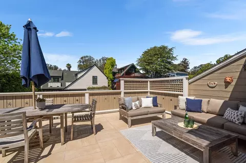 Exterior - 335 13th Ave, Santa Cruz, CA 95062 photo 9 of 27