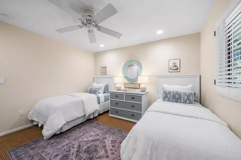 Bedroom - 335 13th Ave, Santa Cruz, CA 95062 photo 9 of 11