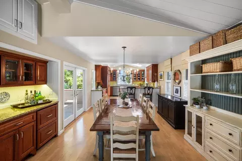 Dining - 335 13th Ave, Santa Cruz, CA 95062 photo 2 of 3