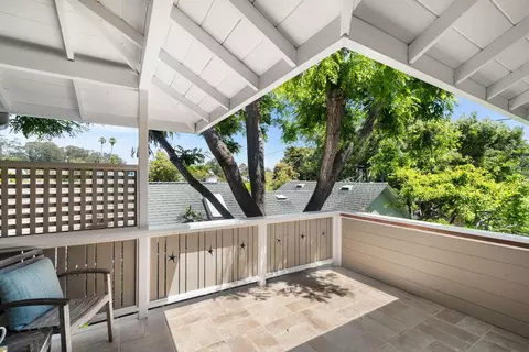Exterior - 335 13th Ave, Santa Cruz, CA 95062 photo 5 of 27