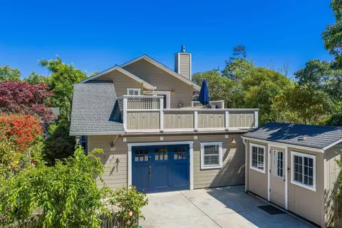 Exterior - 335 13th Ave, Santa Cruz, CA 95062 photo 4 of 27