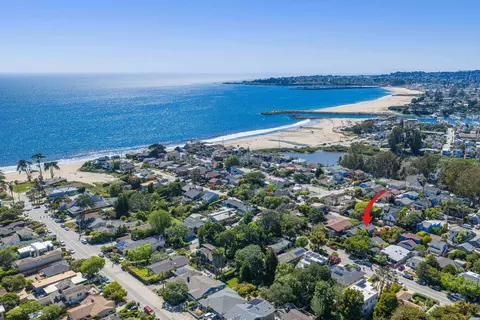 View/Area - 335 13th Ave, Santa Cruz, CA 95062 photo 1 of 10