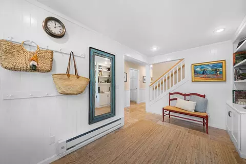 Entry Way - 335 13th Ave, Santa Cruz, CA 95062 photo 3 of 6