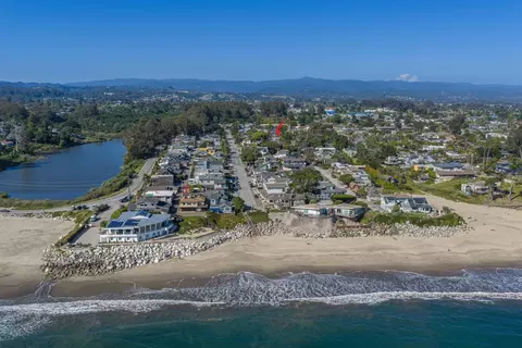 View/Area - 335 13th Ave, Santa Cruz, CA 95062 photo 3 of 10
