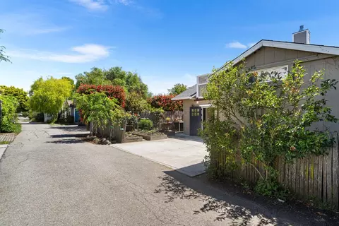 Exterior - 335 13th Ave, Santa Cruz, CA 95062 photo 16 of 27