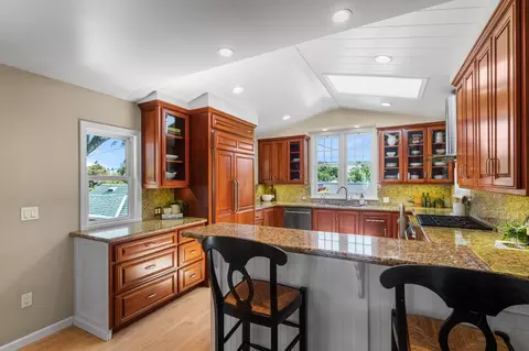Kitchen - 335 13th Ave, Santa Cruz, CA 95062 photo 1 of 8