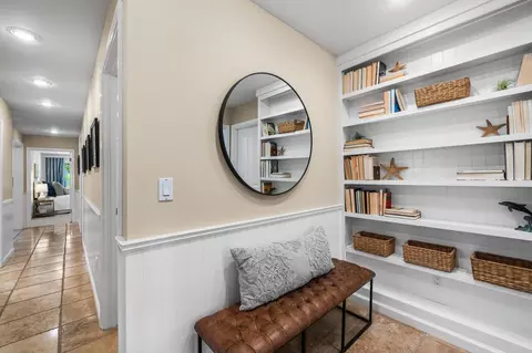 Entry Way - 335 13th Ave, Santa Cruz, CA 95062 photo 4 of 6