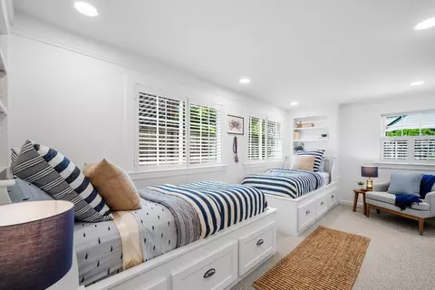 Bedroom - 335 13th Ave, Santa Cruz, CA 95062 photo 7 of 11