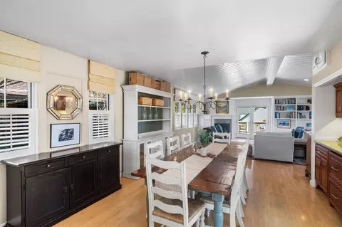Dining - 335 13th Ave, Santa Cruz, CA 95062 photo 3 of 3