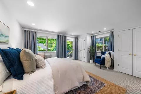 Bedroom - 335 13th Ave, Santa Cruz, CA 95062 photo 1 of 11