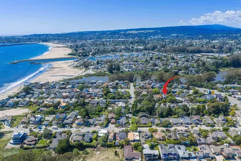View/Area - 335 13th Ave, Santa Cruz, CA 95062 photo 8 of 10