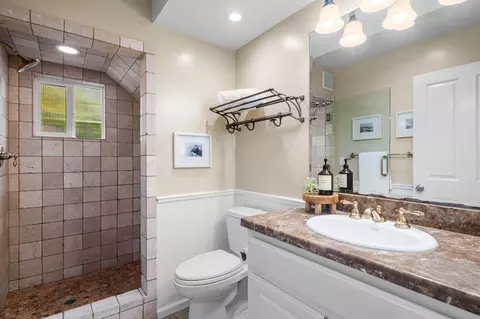 Bath - 335 13th Ave, Santa Cruz, CA 95062 photo 3 of 3