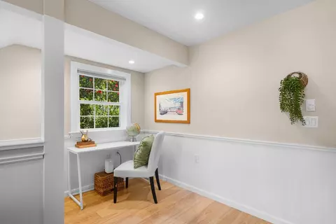Entry Way - 335 13th Ave, Santa Cruz, CA 95062 photo 5 of 6