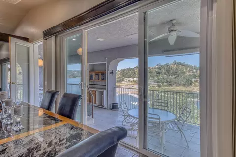 Dining - 8213 Bass Pt, Bradley, CA 93426 photo 2 of 2