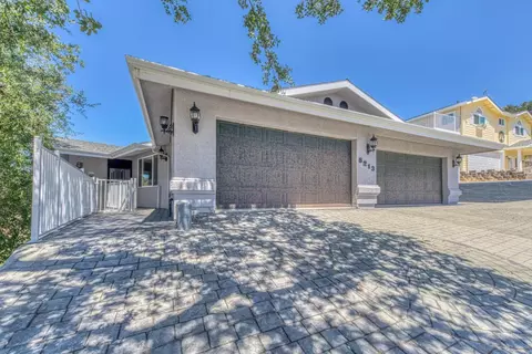 Exterior - 8213 Bass Pt, Bradley, CA 93426 photo 13 of 13