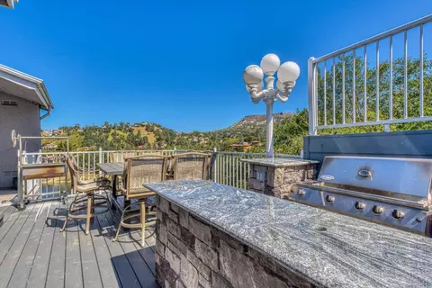 Exterior - 8213 Bass Pt, Bradley, CA 93426 photo 5 of 13