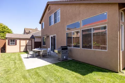 Exterior - 345 Chardonnay Dr, Salinas, CA 93906 photo 3 of 3