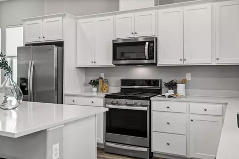 Kitchen - 5852 Virtual Ln, San Jose, CA 95119 photo 5 of 5