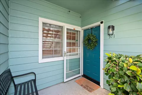 Exterior - 511 Dursey Dr, Pinole, CA 94564 photo 1 of 8