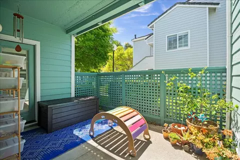 Exterior - 511 Dursey Dr, Pinole, CA 94564 photo 2 of 8