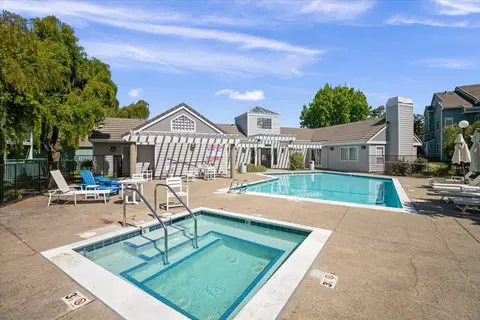 Exterior - 511 Dursey Dr, Pinole, CA 94564 photo 4 of 8