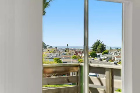 View/Area - 939 Linda Mar Blvd, Pacifica, CA 94044 photo 1 of 10