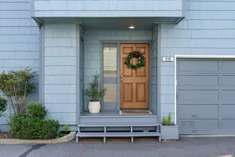 939 Linda Mar Blvd, Pacifica, CA 94044
